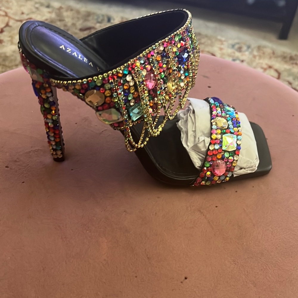 Azalea Wang Mule Pump